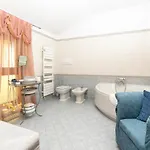 Lanterna Delle Fate B&B 아스티