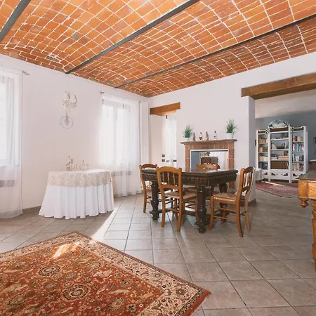 Esclusivo, Nel Cuore Del Monferrato Bed & Breakfast Asti